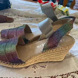 Anne Klein wedge shoes size 10